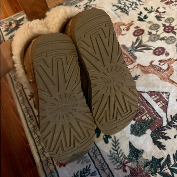UGG Tan Sheepskin Boots - Picture 2 of 8